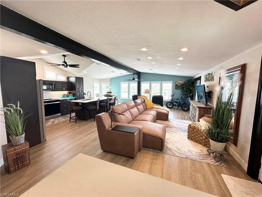 17791 Bryan Ct, Fort Myers Beach, FL 33931-13