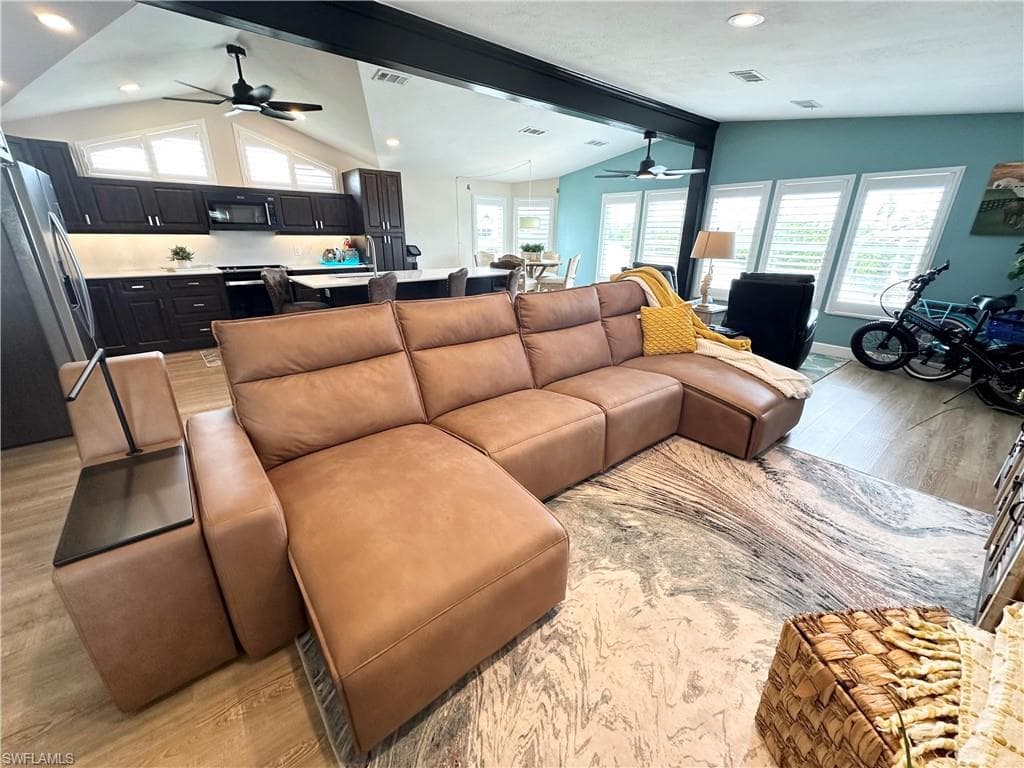 17791 Bryan Ct, Fort Myers Beach, FL 33931-15