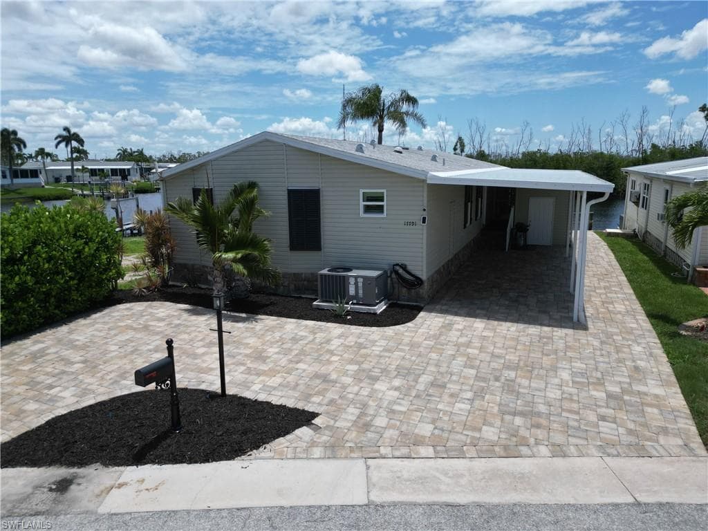 17791 Bryan Ct, Fort Myers Beach, FL 33931-1