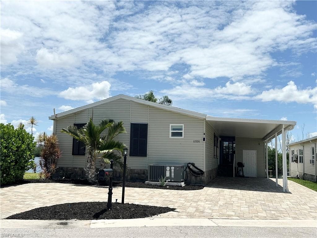 17791 Bryan Ct, Fort Myers Beach, FL 33931-2