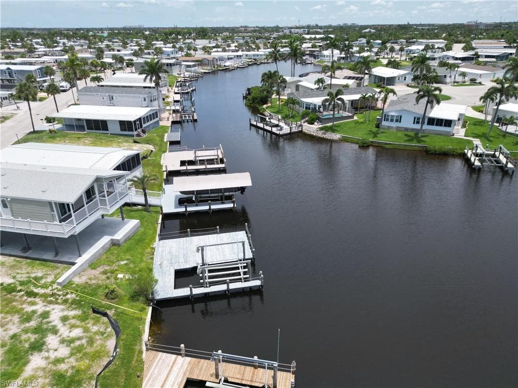 17791 Bryan Ct, Fort Myers Beach, FL 33931-4