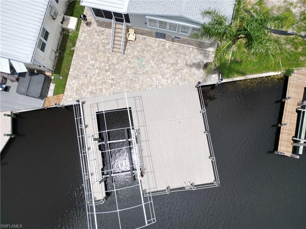 17791 Bryan Ct, Fort Myers Beach, FL 33931-5