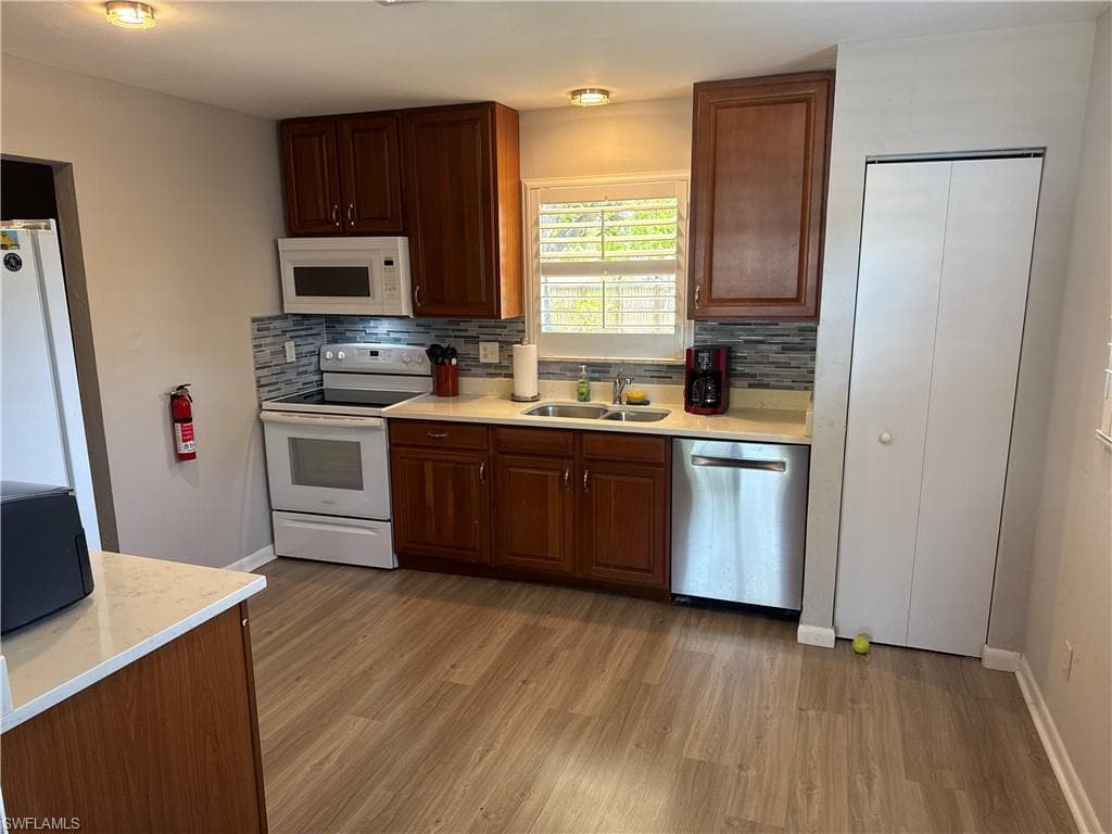5422 Hardee St, Naples, FL 34113-3