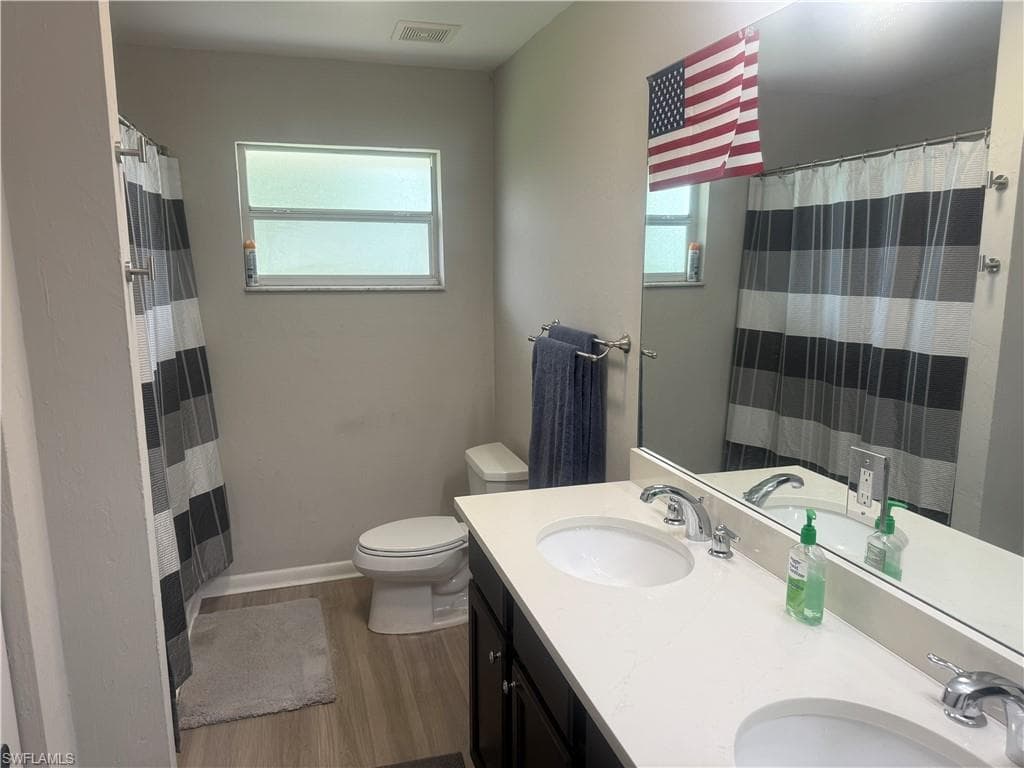 5422 Hardee St, Naples, FL 34113-6