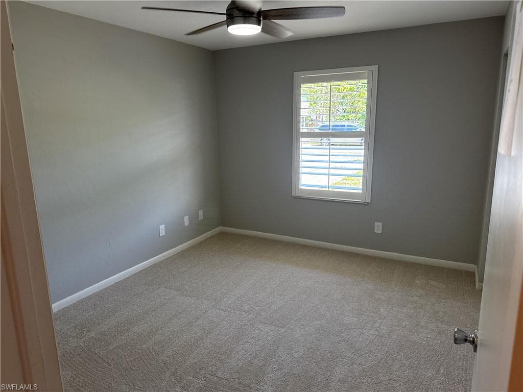 5422 Hardee St, Naples, FL 34113-7