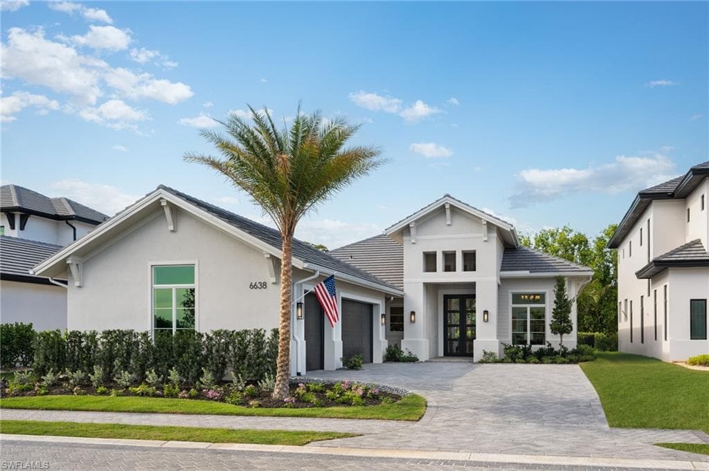6638 Palisades Ave, Naples, FL 34109-29