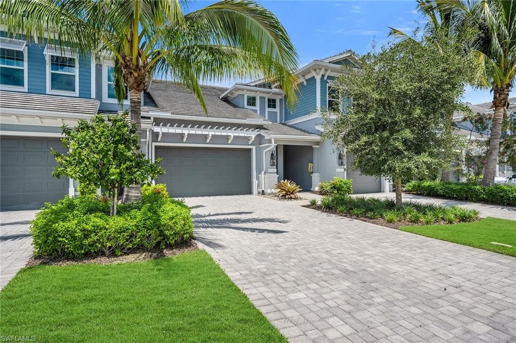 2543 Seychelles Dr 606, Naples, FL 34112-32