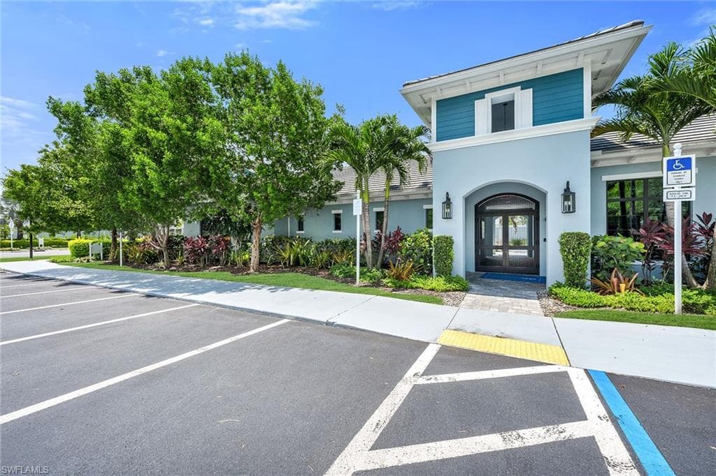 2543 Seychelles Dr 606, Naples, FL 34112-42
