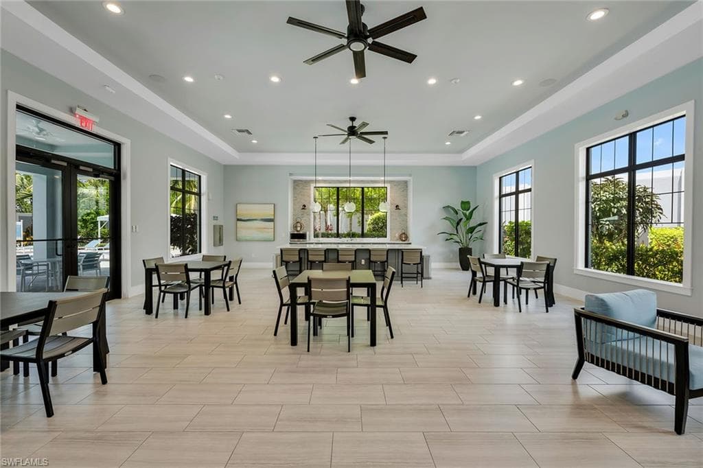 2543 Seychelles Dr 606, Naples, FL 34112-44