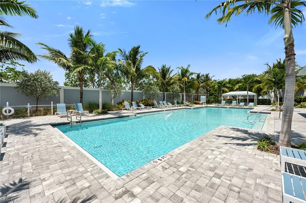 2543 Seychelles Dr 606, Naples, FL 34112-47