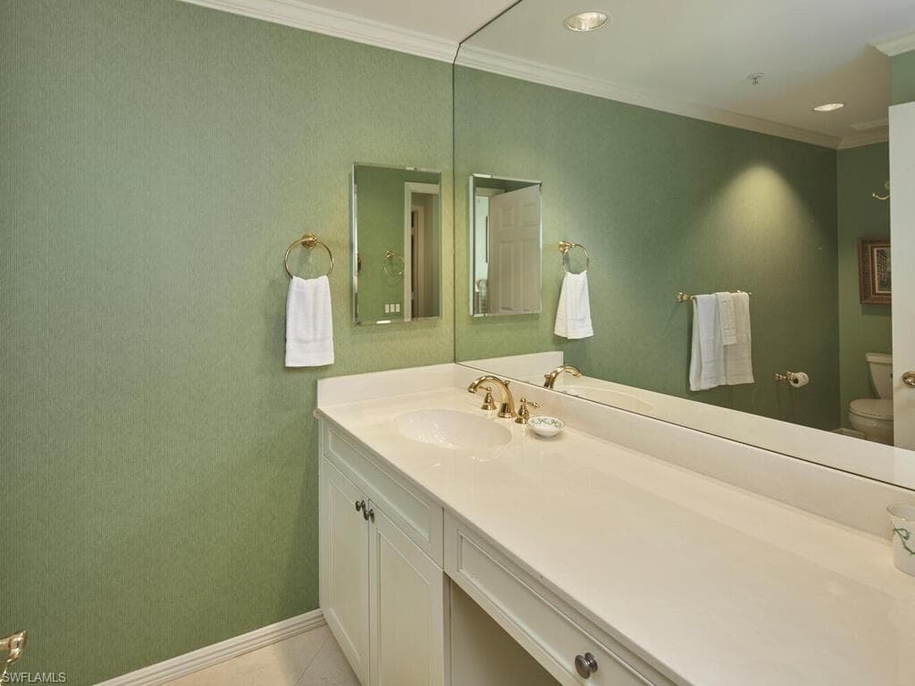 7225 Pelican Bay Blvd 2205, Naples, FL 34108-20