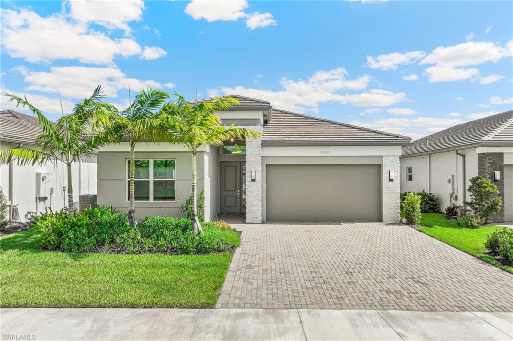 12349 Dahlia Ct, Naples, FL 34120-14
