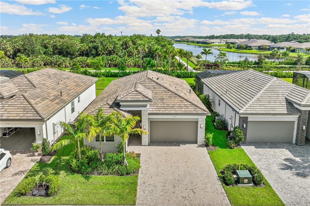 12349 Dahlia Ct, Naples, FL 34120-1