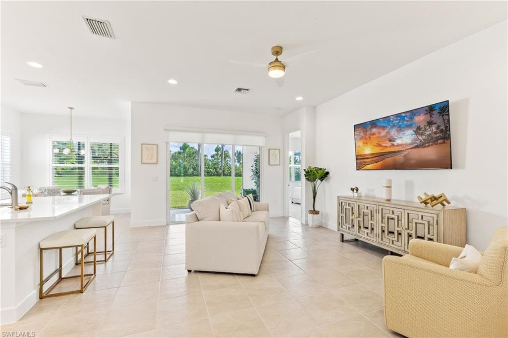 12349 Dahlia Ct, Naples, FL 34120-5