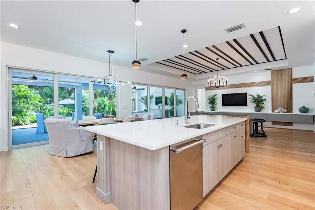 12049 Azalea Way, Naples, FL 34120-11