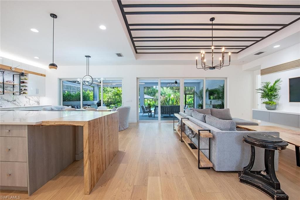 12049 Azalea Way, Naples, FL 34120-12