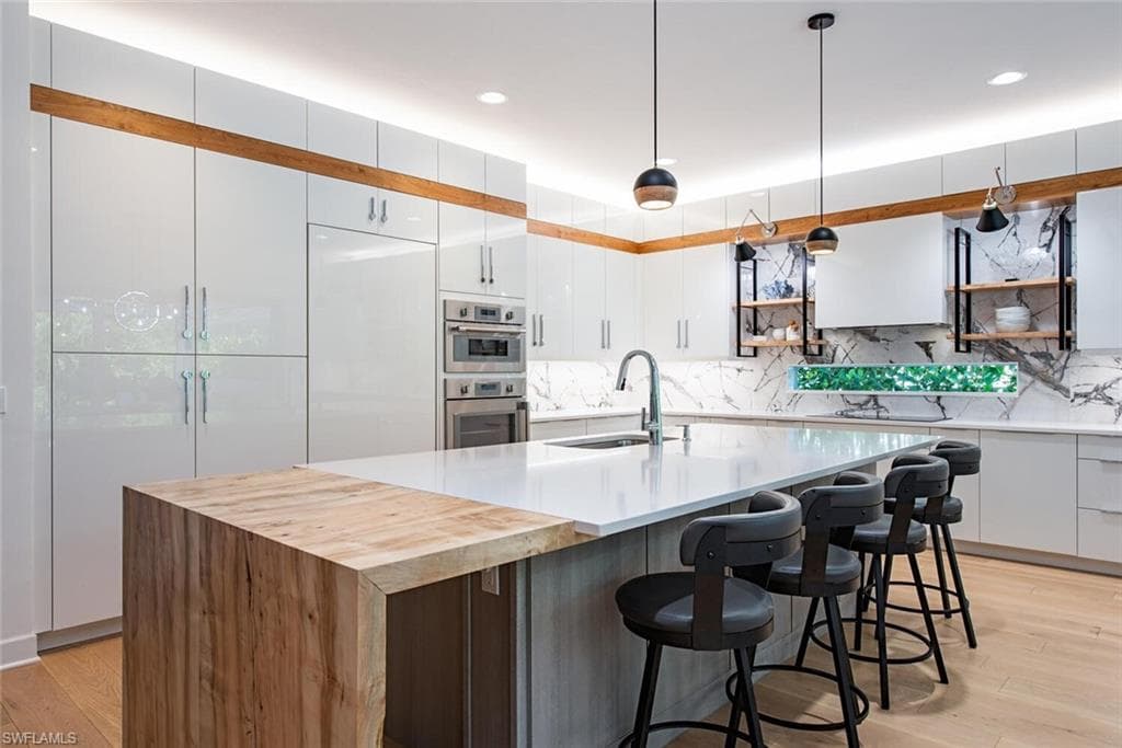 12049 Azalea Way, Naples, FL 34120-13