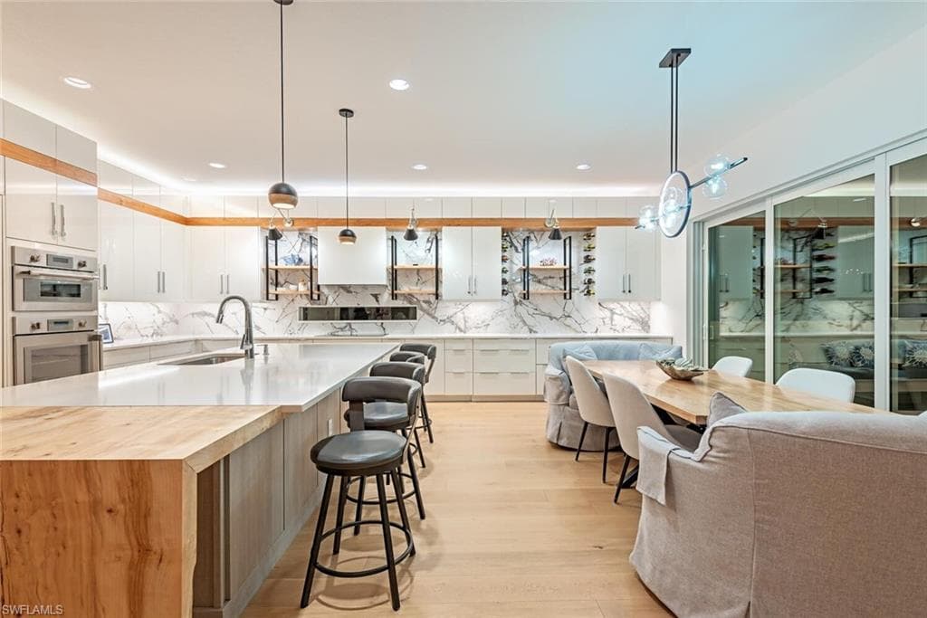 12049 Azalea Way, Naples, FL 34120-16