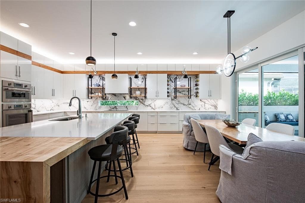 12049 Azalea Way, Naples, FL 34120-17