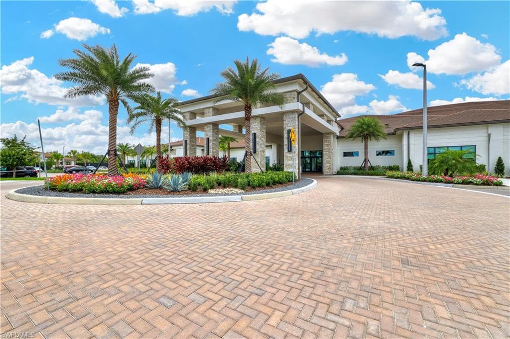 12049 Azalea Way, Naples, FL 34120-35