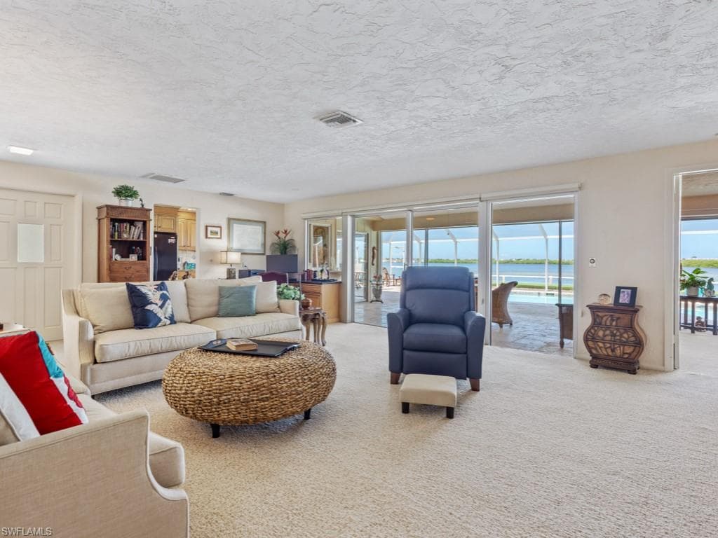 1112 Edington Pl, Marco Island, FL 34145-9