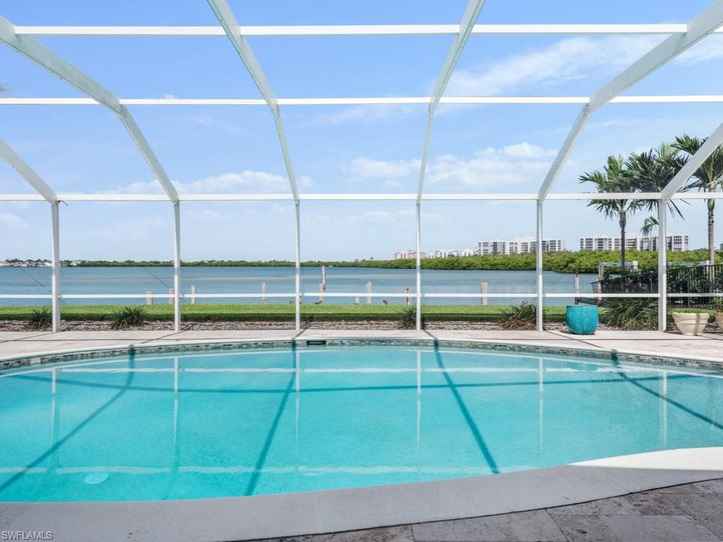 1112 Edington Pl, Marco Island, FL 34145-21