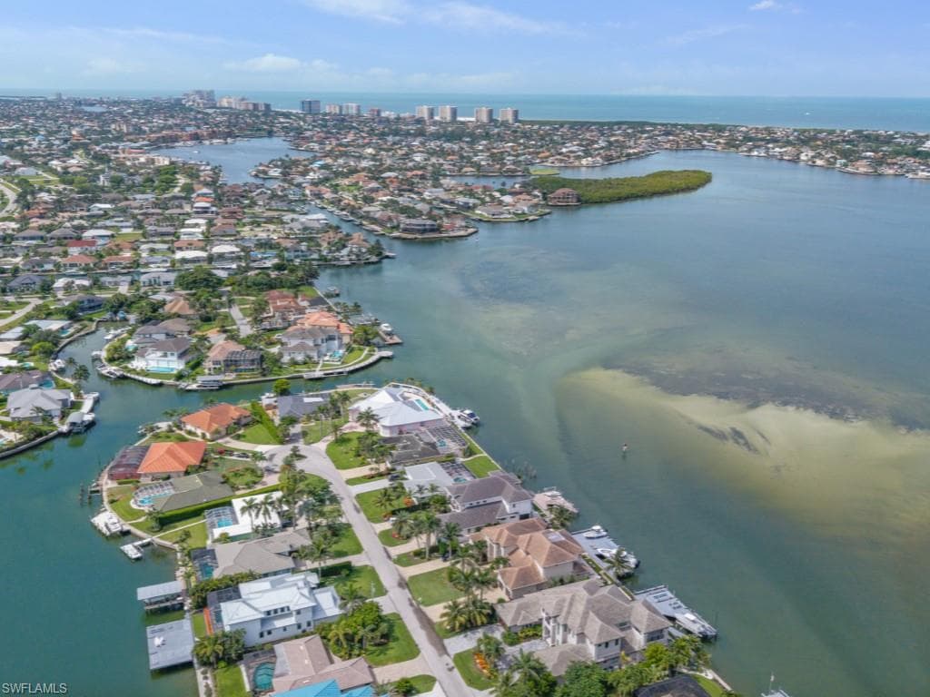 1112 Edington Pl, Marco Island, FL 34145-39