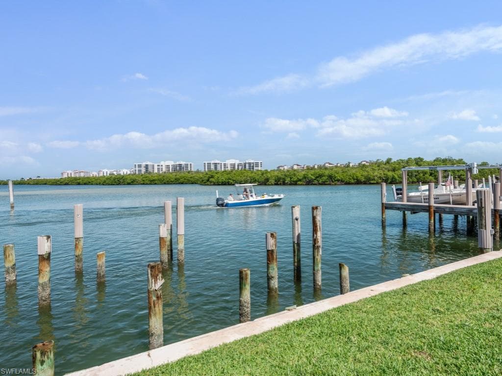 1112 Edington Pl, Marco Island, FL 34145-42