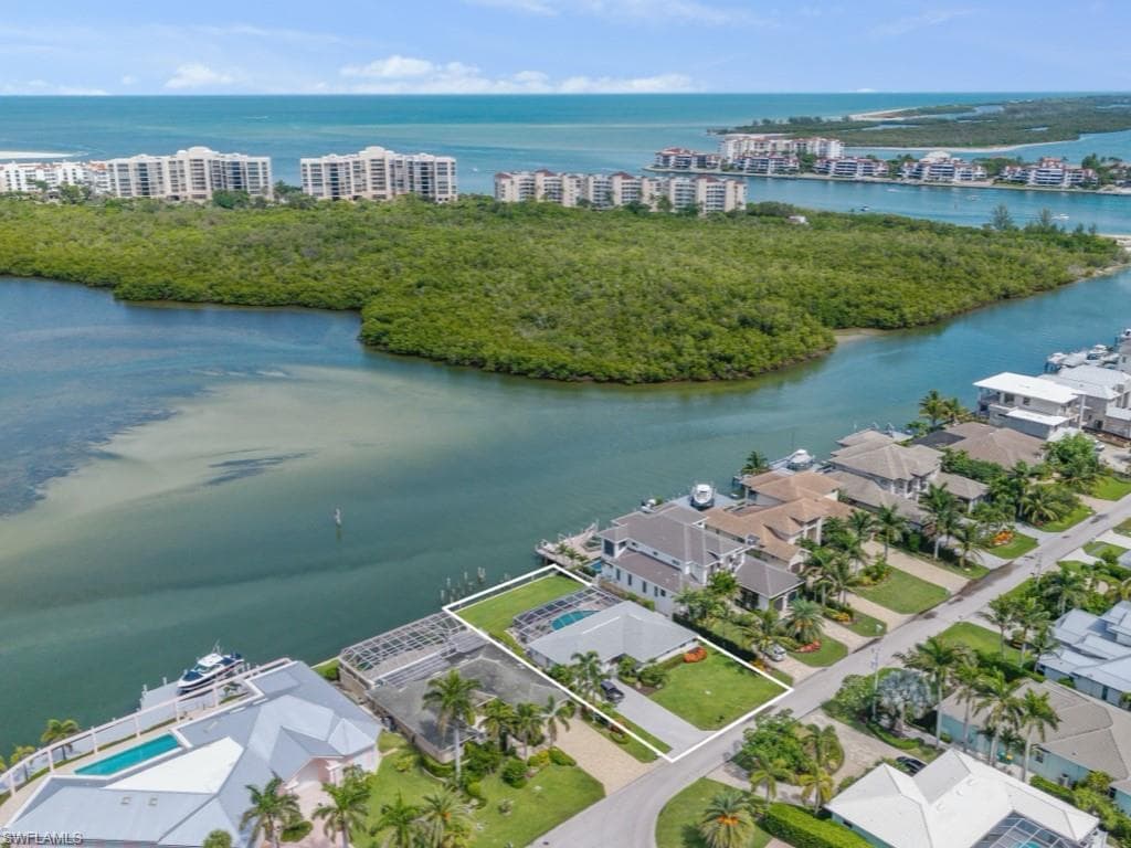 1112 Edington Pl, Marco Island, FL 34145-4