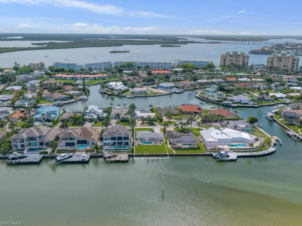 1112 Edington Pl, Marco Island, FL 34145-5