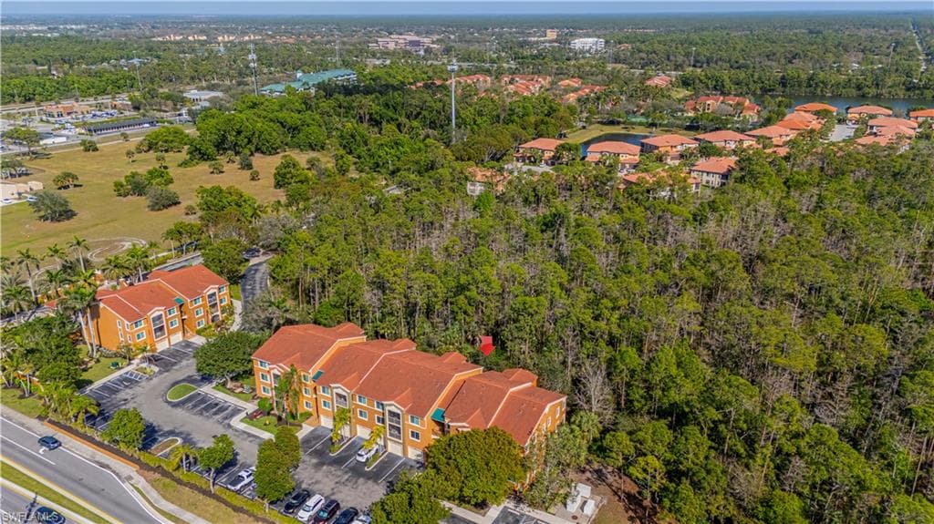 1105 Reserve Ct 305, Naples, FL 34105-10