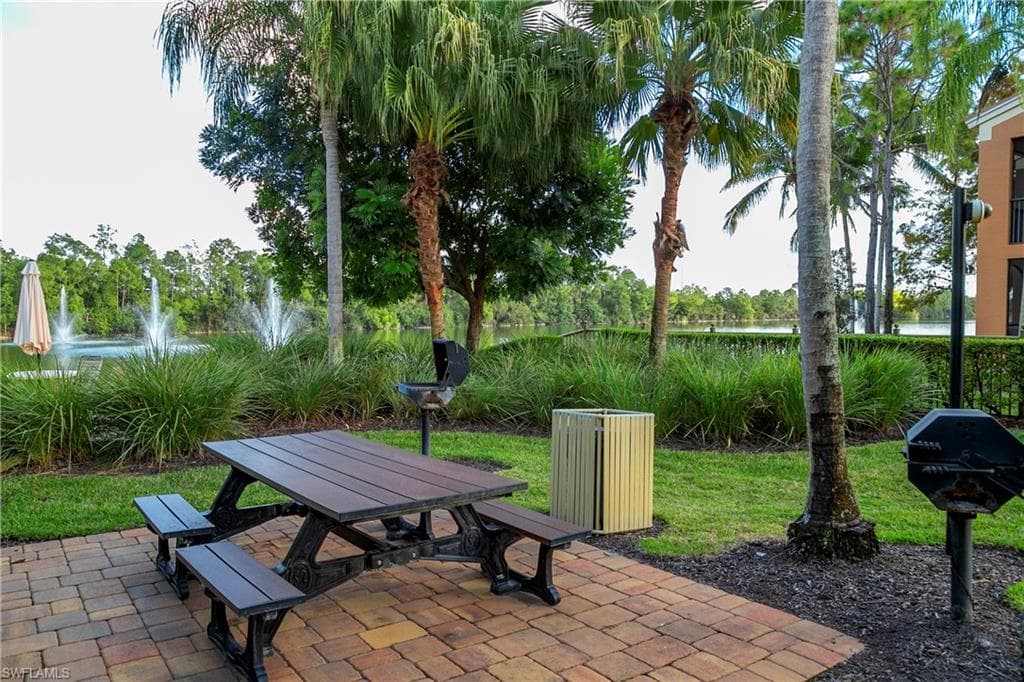 1105 Reserve Ct 305, Naples, FL 34105-21