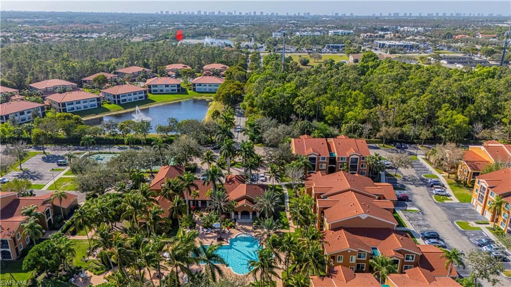 1105 Reserve Ct 305, Naples, FL 34105-2