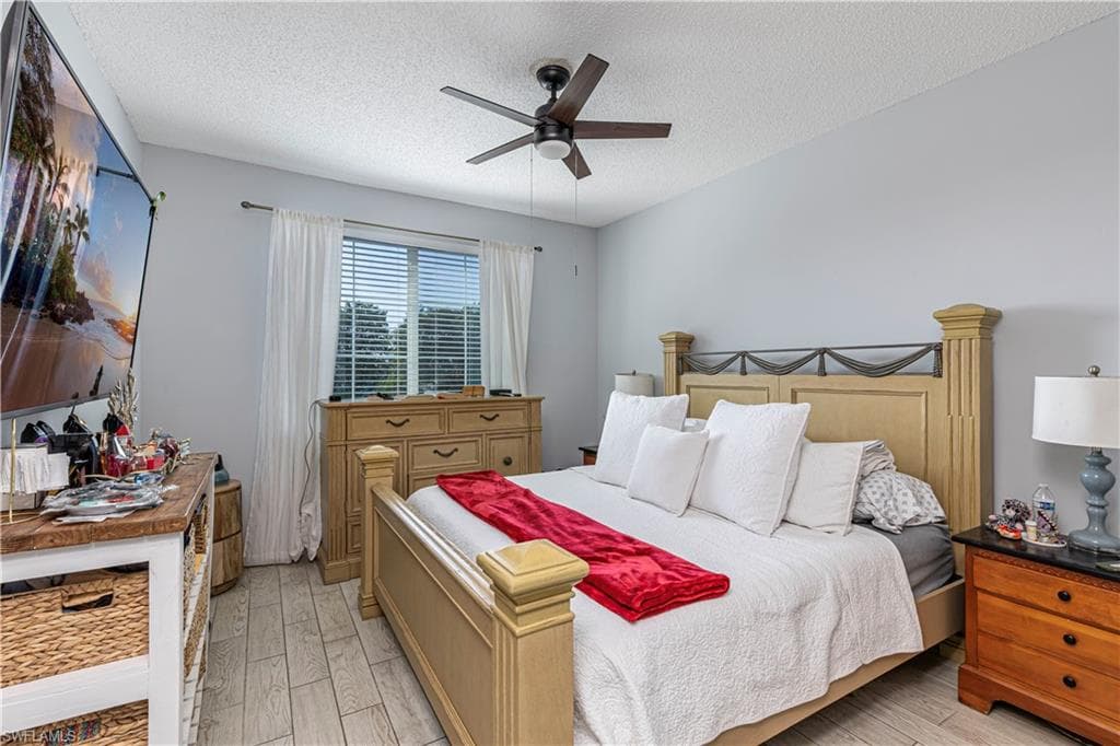 1105 Reserve Ct 305, Naples, FL 34105-33