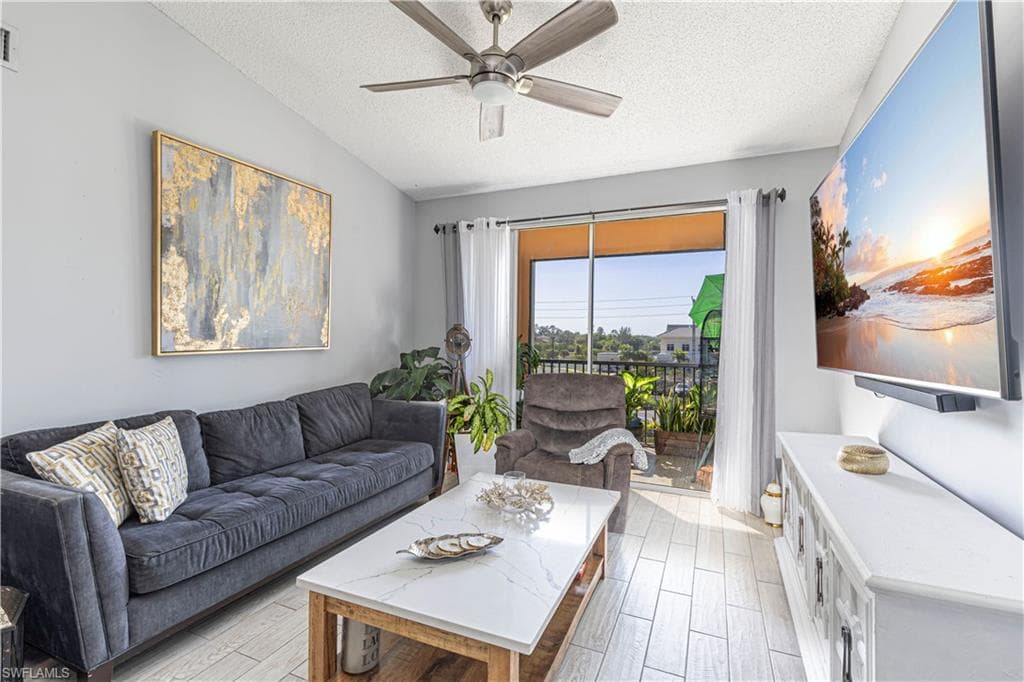 1105 Reserve Ct 305, Naples, FL 34105-46