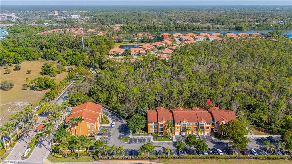 1105 Reserve Ct 305, Naples, FL 34105-6