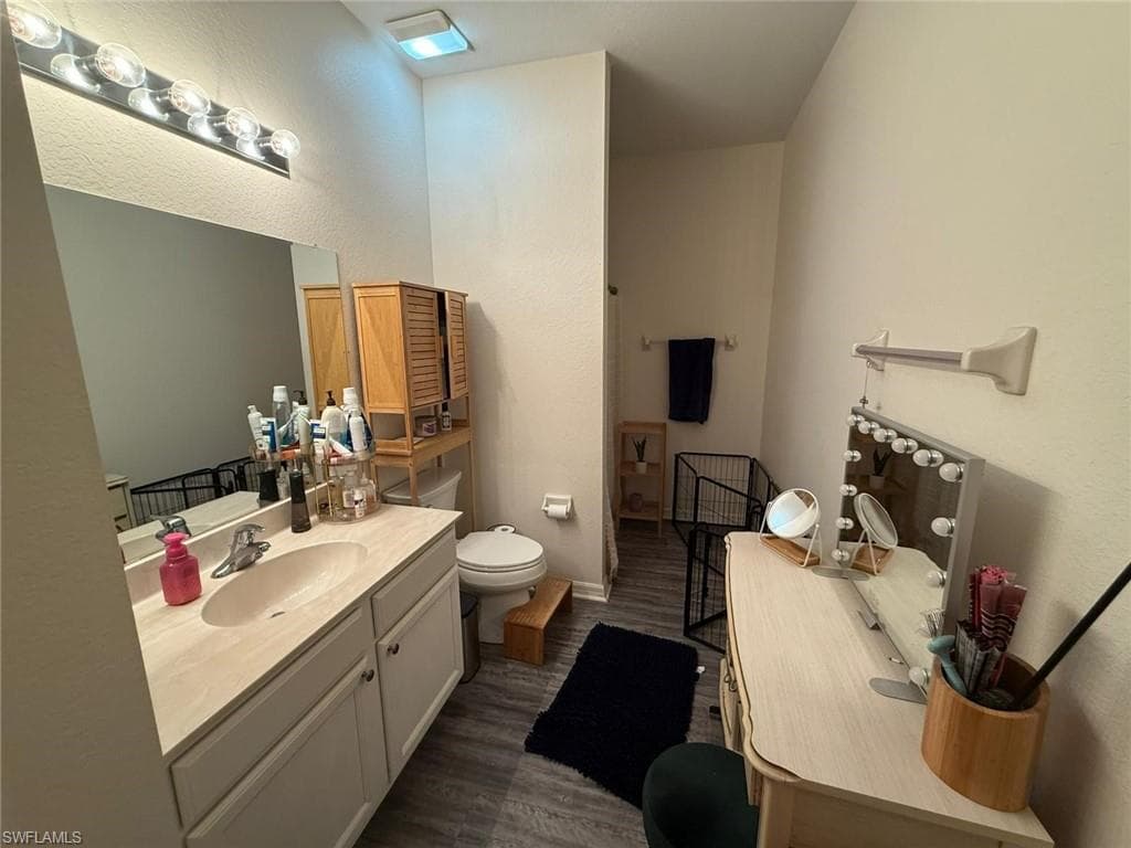 1909 Milstead Ave, Lehigh Acres, FL 33972-19