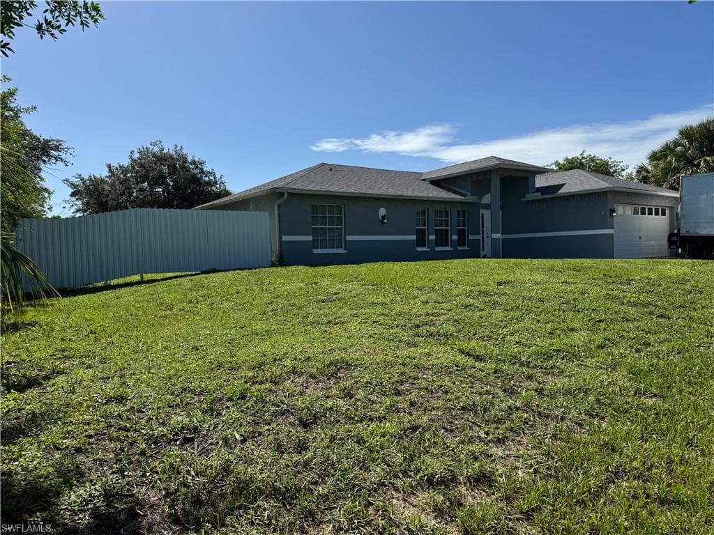 602 Eighth Ave, Lehigh Acres, FL 33972-2