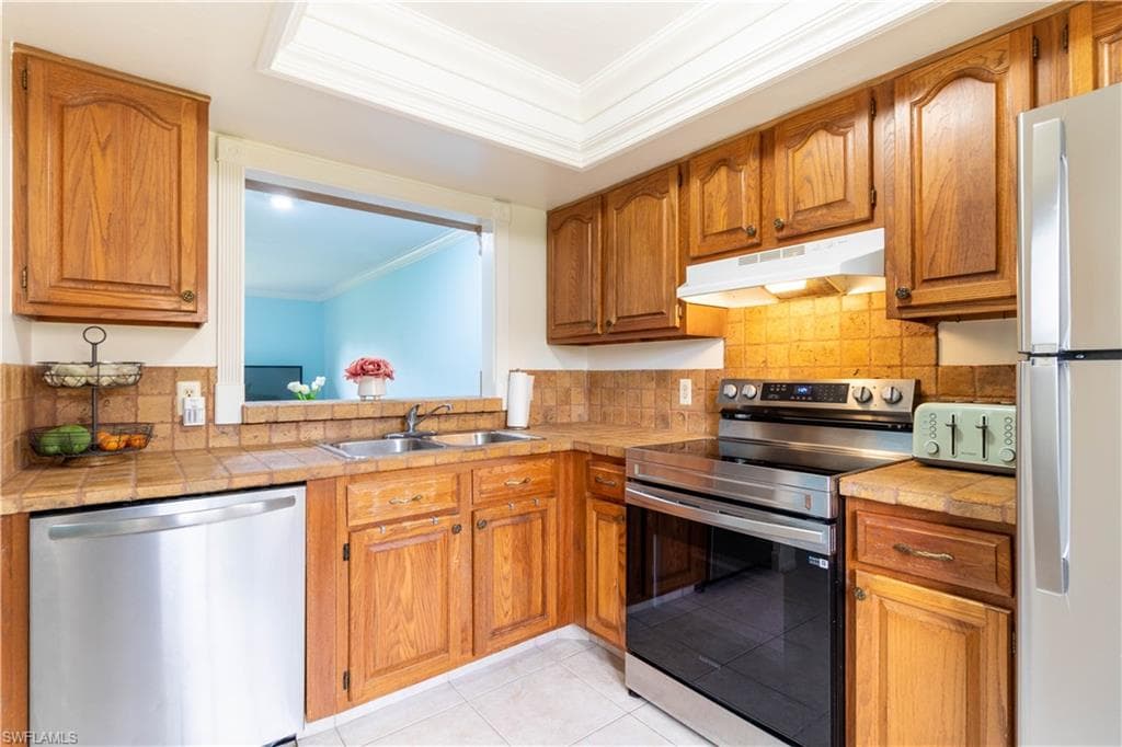 1014 Pine Isle Ln 1014, Naples, FL 34112-5