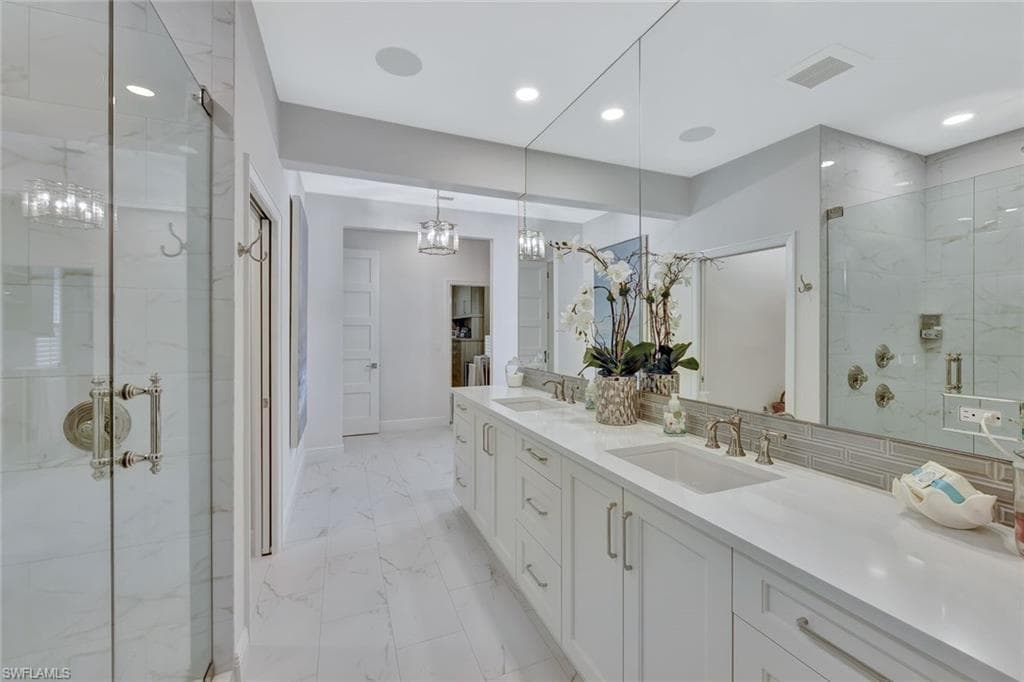 27214 Jolly Roger Ln, Bonita Springs, FL 34135-26