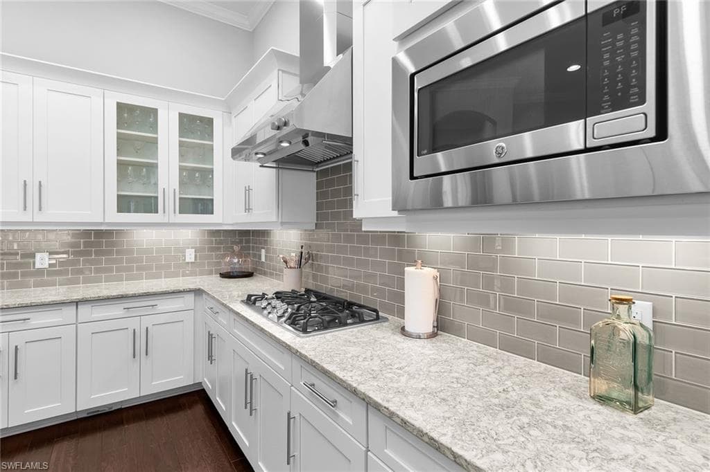 3193 Olympia Ln, Naples, FL 34114-10