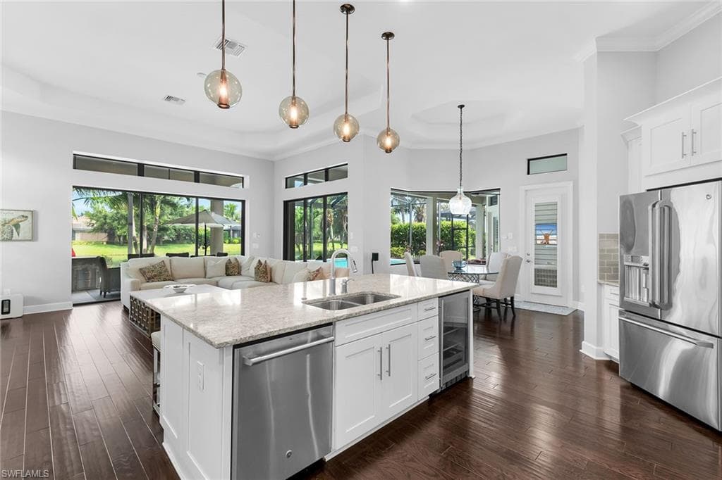3193 Olympia Ln, Naples, FL 34114-11