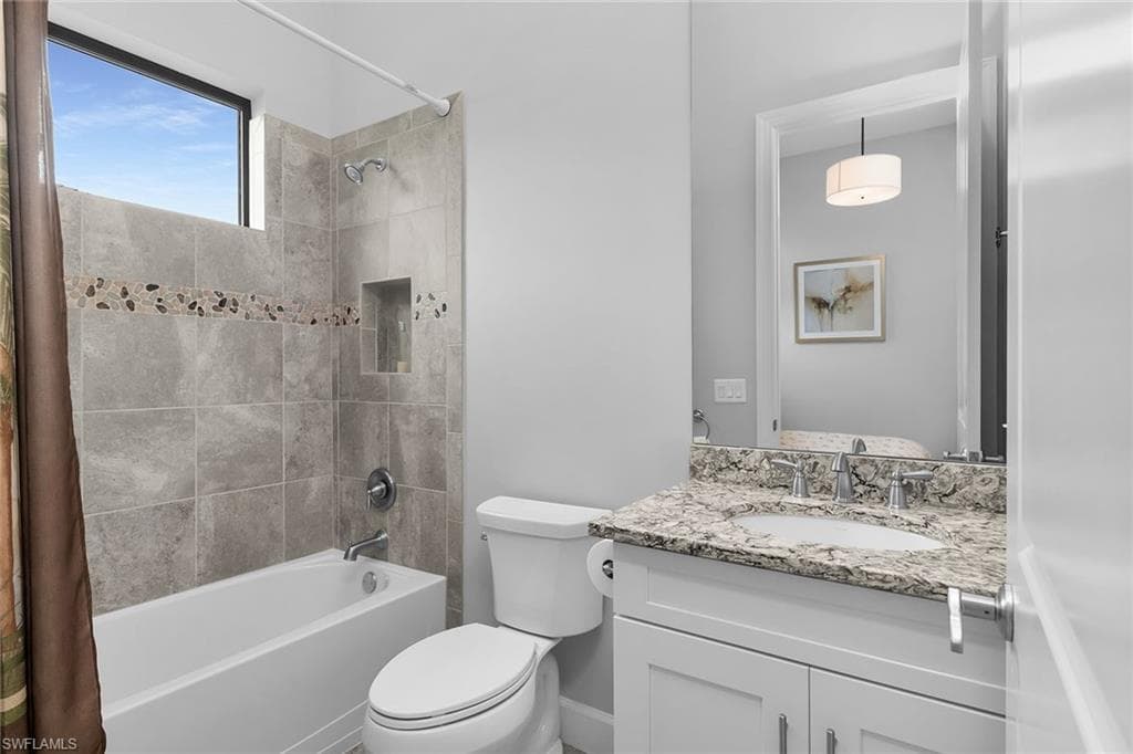 3193 Olympia Ln, Naples, FL 34114-21