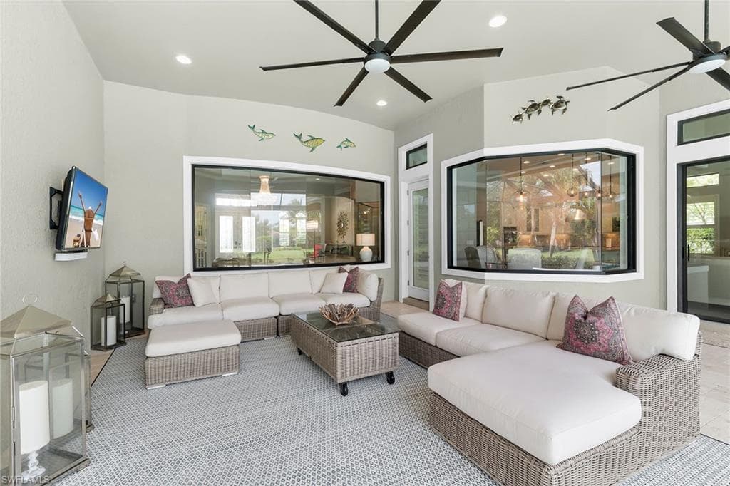 3193 Olympia Ln, Naples, FL 34114-28