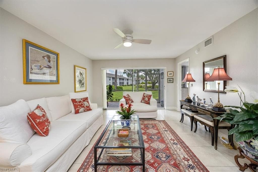 1330 Derbyshire Ct E104, Naples, FL 34116-7