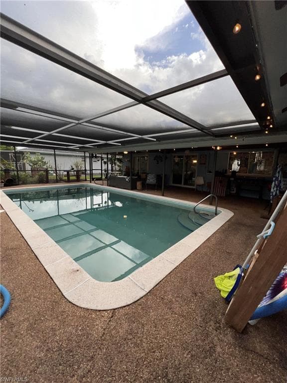 6765 Overlook Dr, Fort Myers, FL 33919-4