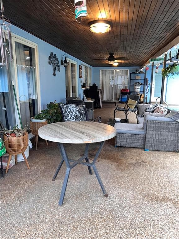 6765 Overlook Dr, Fort Myers, FL 33919-7