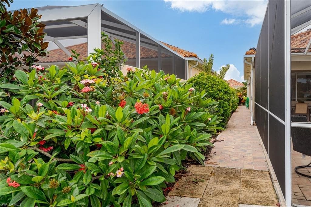 3464 Donoso Ct, Naples, FL 34109-33