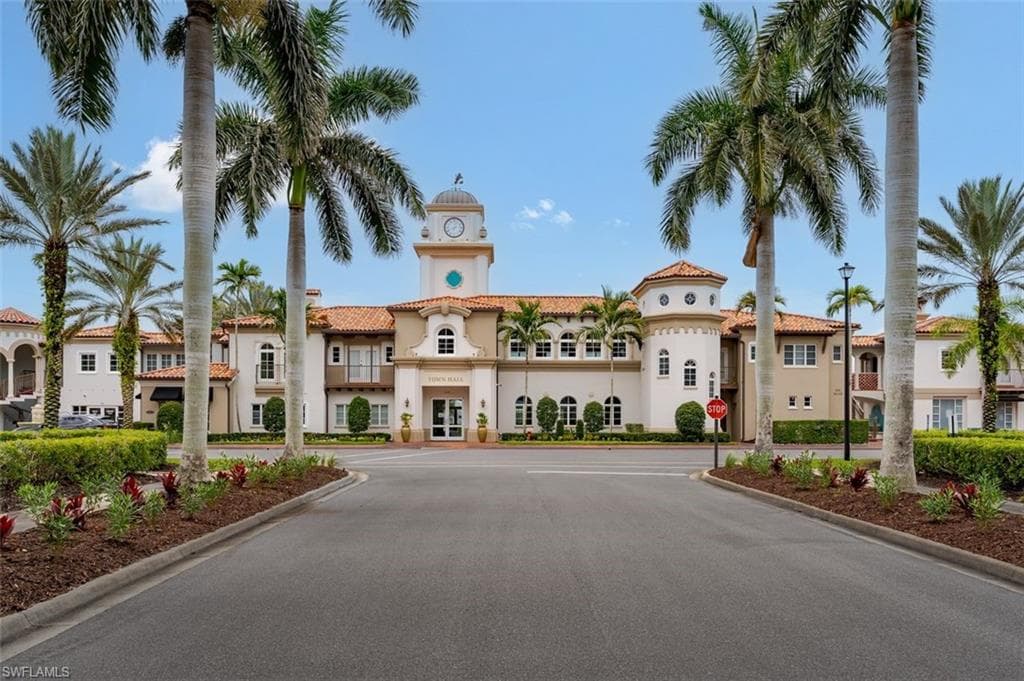 3464 Donoso Ct, Naples, FL 34109-5