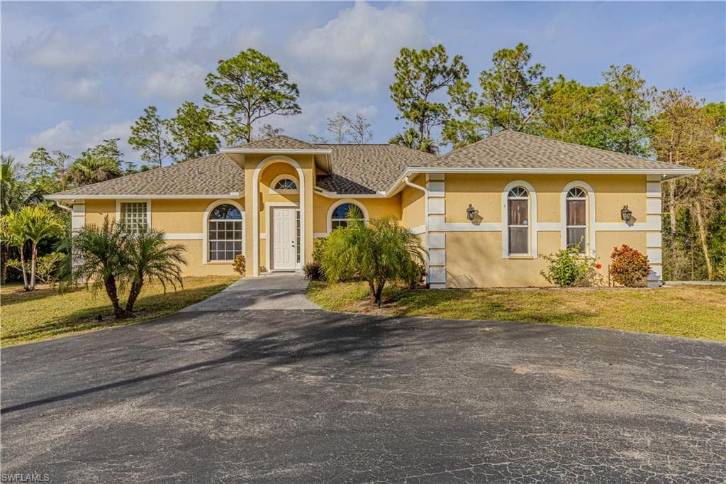3611 17th Ave SW, Naples, Fl 34117-1